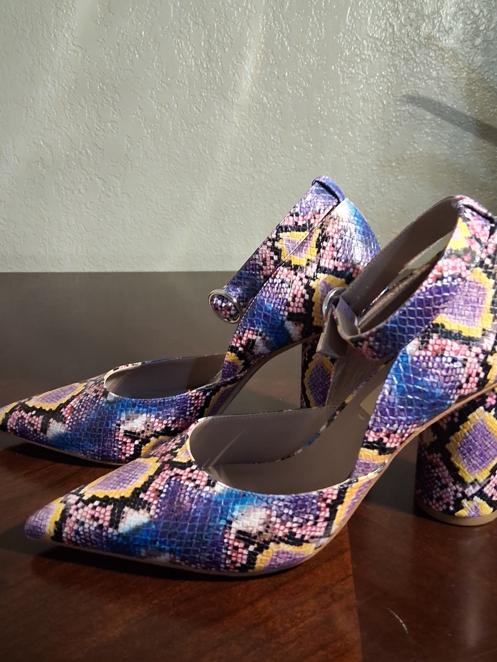 Deltan Leather Multicolor Snake-Print Pointed Toe Heels with Ankle Strap Size 9M